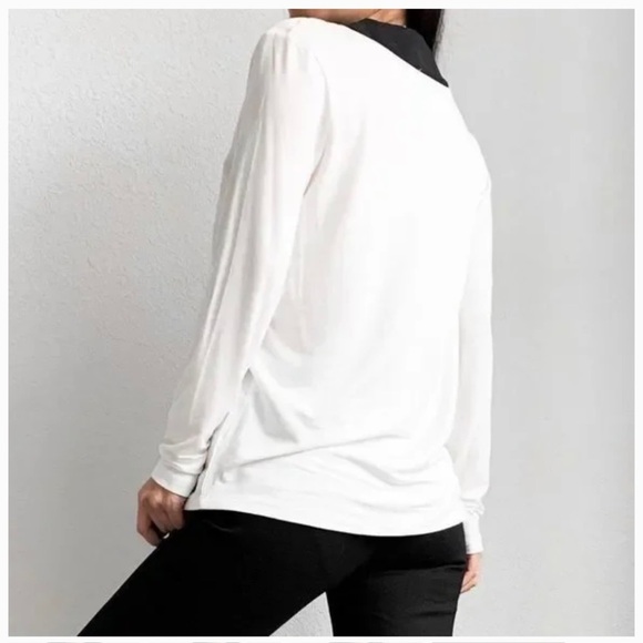 Nwt Mango White Black Long Sleeve VNeck Blouse Knit Top sz small - Picture 2 of 4